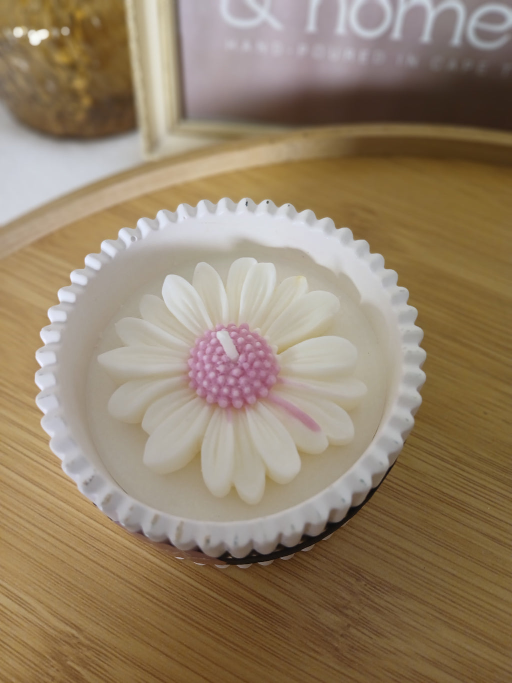 Ivory Bloom - Petite daisy bloom candle