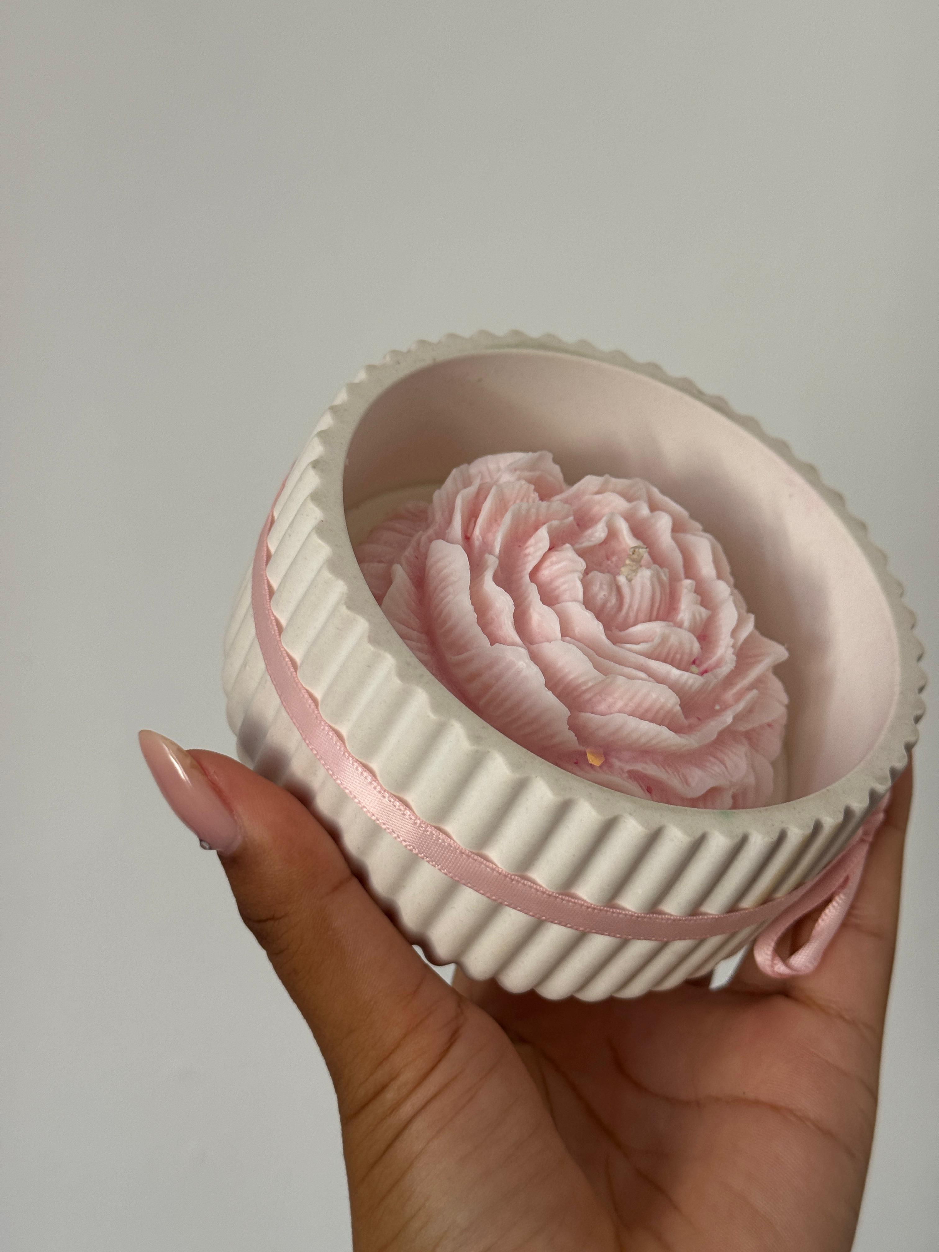 Ivory Bloom - Signature Peony candle