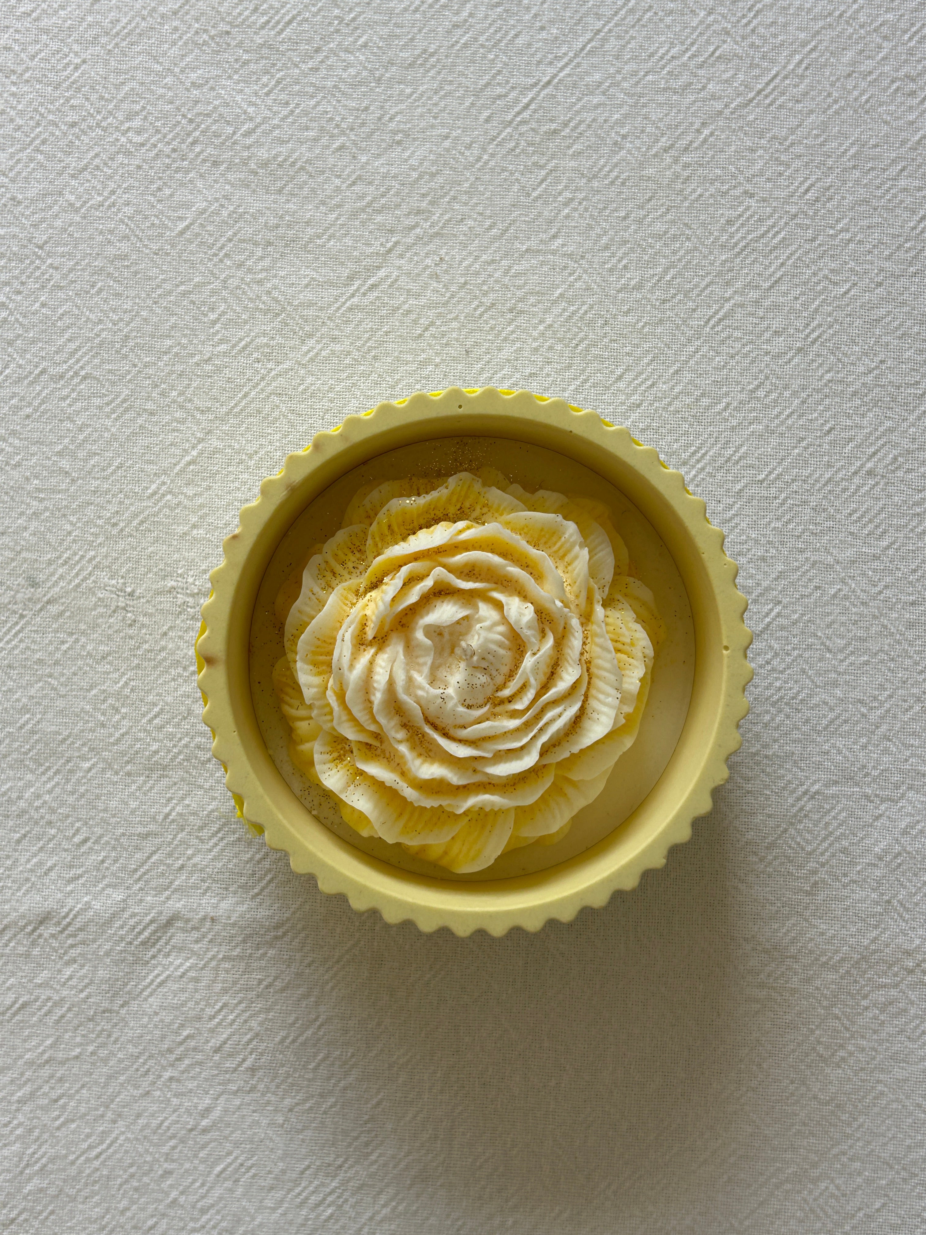 Golden Petal - Signature Peony candle